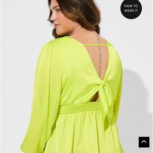 Torrid Satin Top sz 4